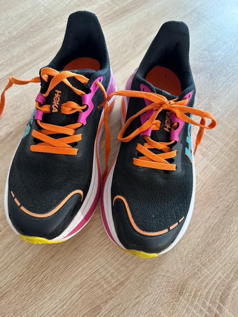 Tweedehands Hoka Laufschuhe Damen bike — afbeelding 2 van 3