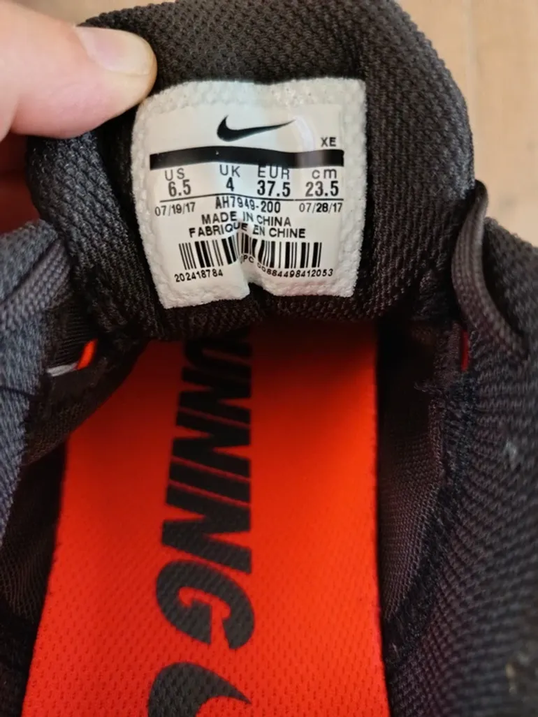 Used Rose Nike Running Baskets bike — image 6 of 7