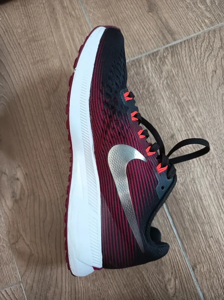 Used Rose Nike Running Baskets bike — image 4 of 7