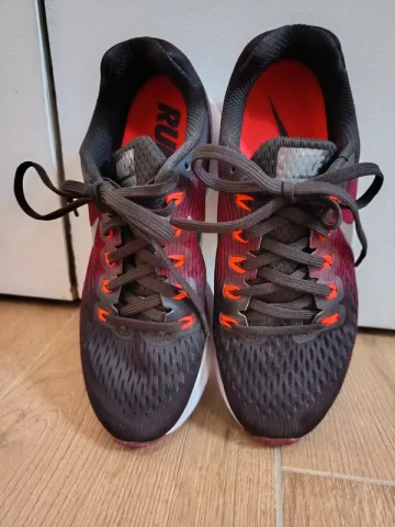 Used Rose Nike Running Baskets bike — image 2 of 7