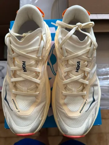 Gebrauchtes Hoka Speedgoat 7 bike — Bild 2 von 6