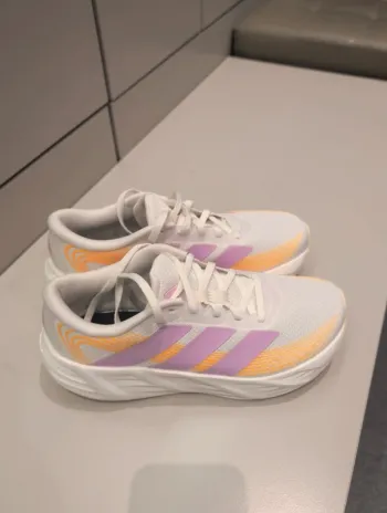 Käytetty Adidas Running Shoes bike — kuva 1 / 2