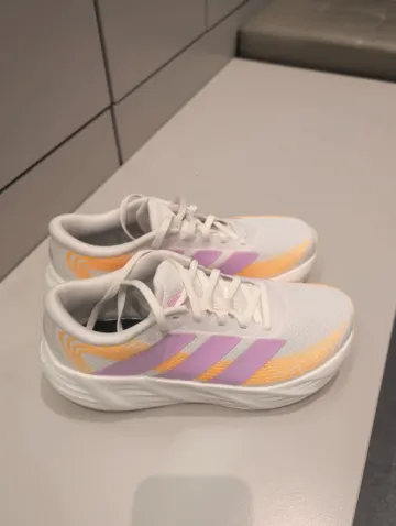 Käytetty Adidas Running Shoes Running Shoes