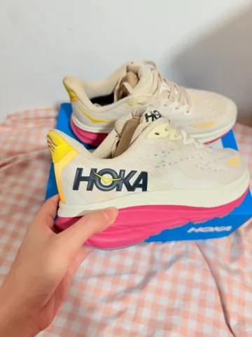 Hoka Clifton 9 bike usato — immagine 6 di 7