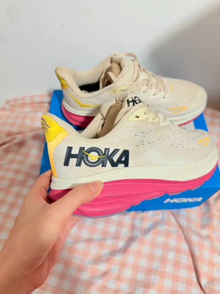 Hoka Clifton 9 bike usato — immagine 6 di 7
