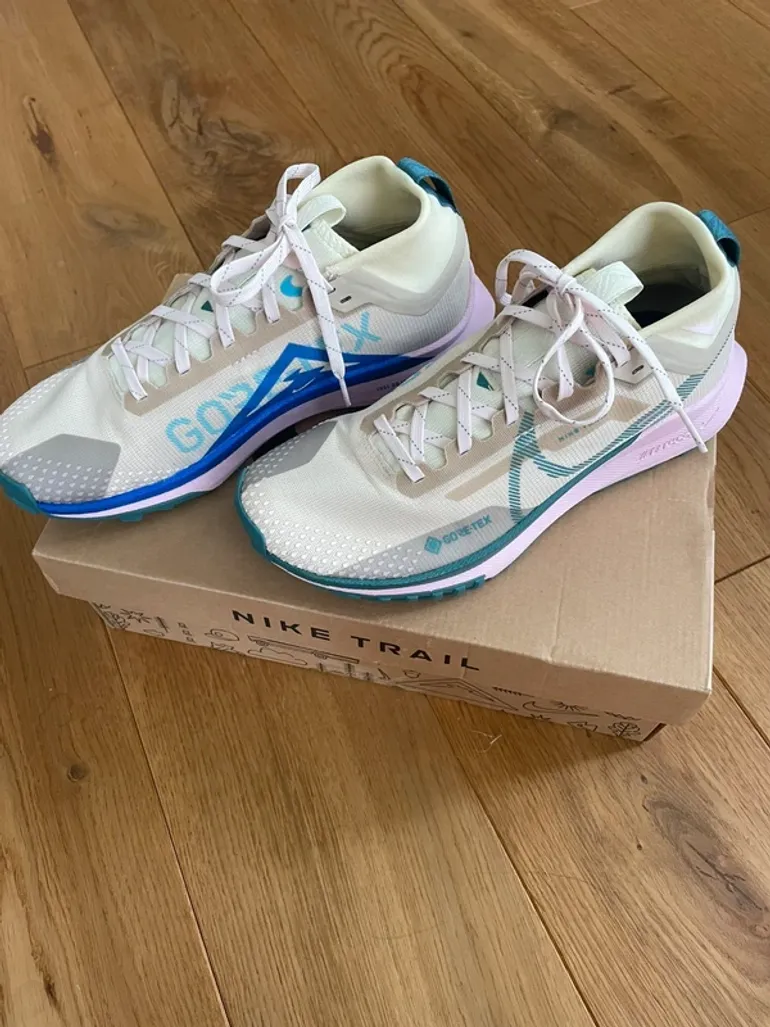 Pegasus React Trail 4 Gore Tex bike de segunda mano — imagen 3 de 7