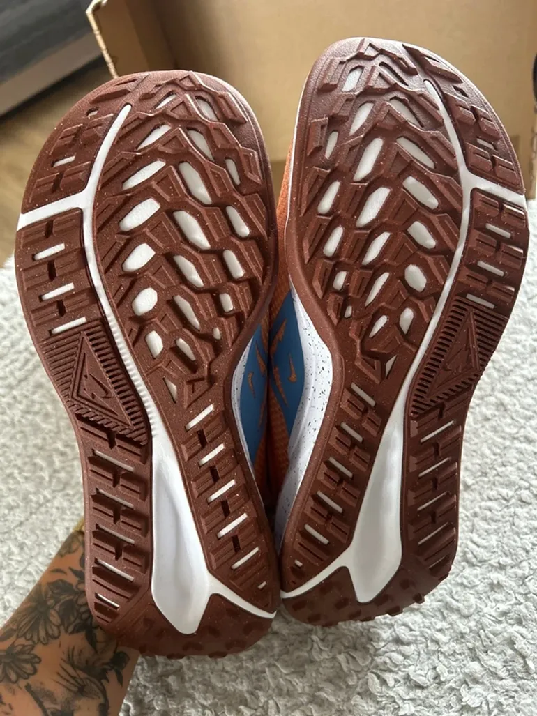 Used Nike Juniper Trail 2 GTX bike — image 3 of 8
