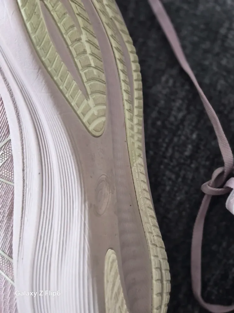 Used Asics Gel-Nimbus 27 bike — image 5 of 5