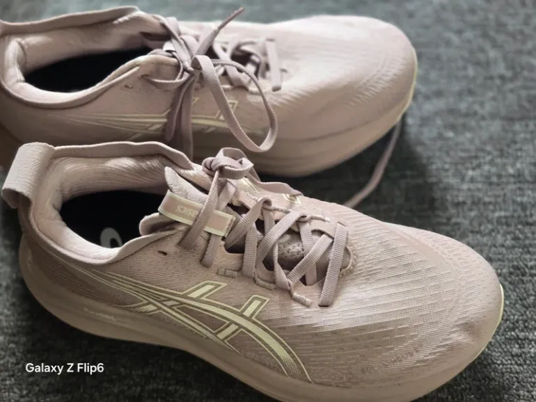 Used Asics Gel-Nimbus 27 bike — image 2 of 5
