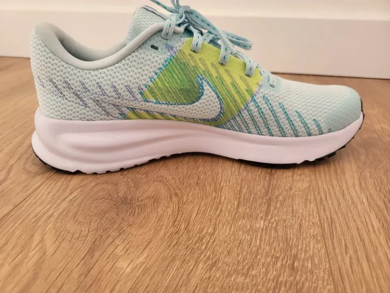 Used Nike Run Defy bike — image 2 of 7