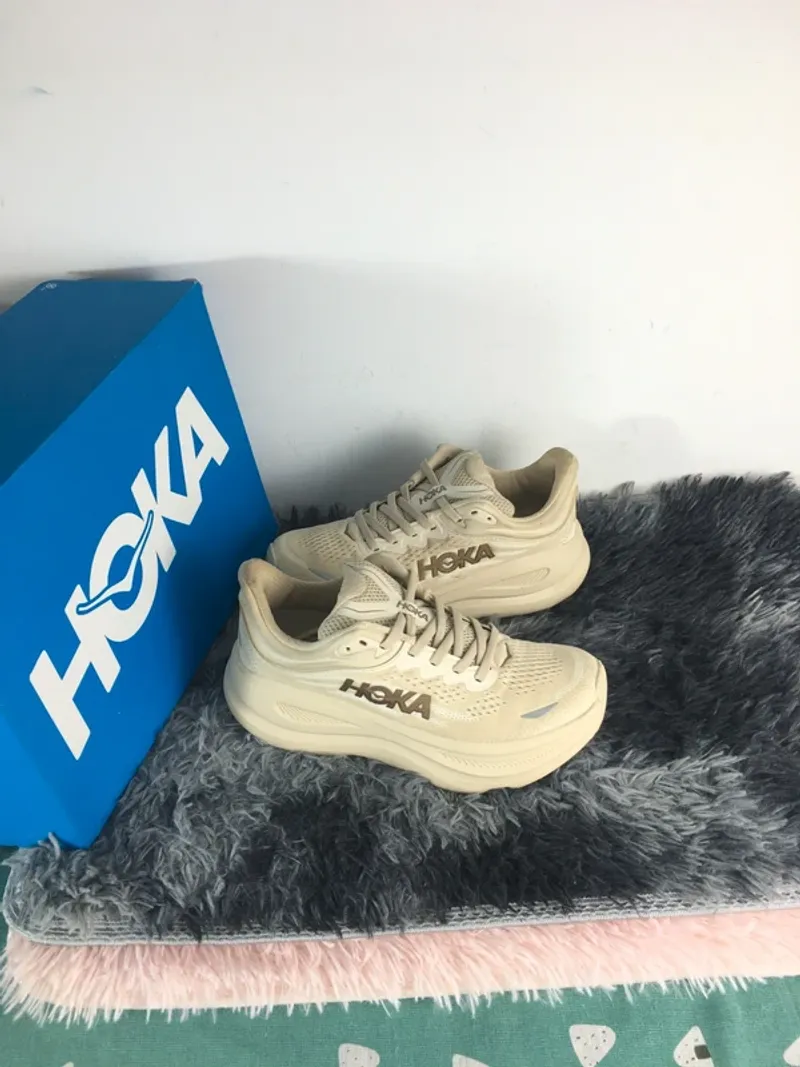 Used Hoka Bondi 9 Running Shoes