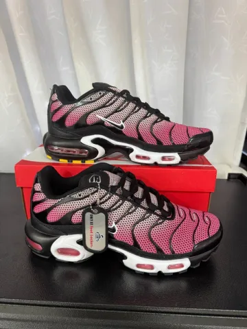 Used Nike Air Max Plus TN Running Shoes