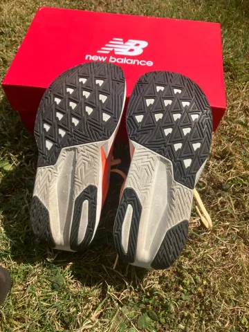 Used New Balance FuelCell Rebel V5 bike — image 3 of 3