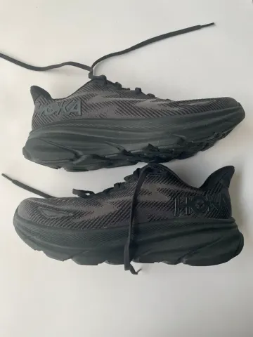 Used Hoka Clifton 9 Running Shoes