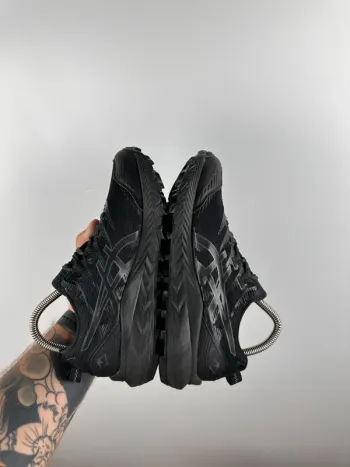 Used Asics Gel-Trabuco 10 Gtx bike — image 7 of 11