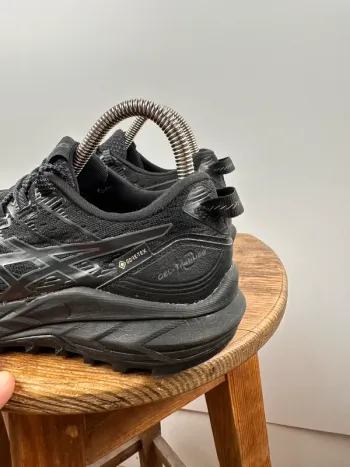 Used Asics Gel-Trabuco 10 Gtx bike — image 2 of 11