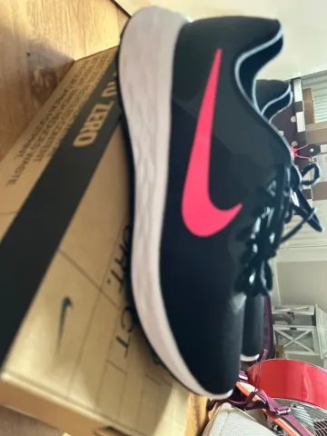 Nike Schuhe bike d'occasion — image 3 sur 4