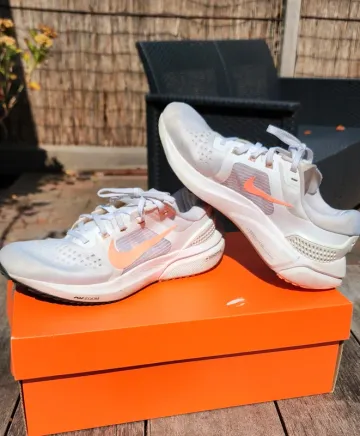 Tweedehands Nike Vomero 15 Running Shoes