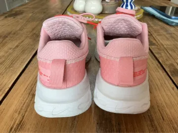 Used Rose Nike Sport Shoes bike — image 3 of 5