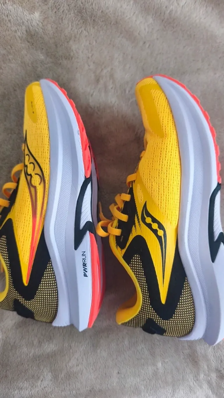 Used Saucony Axon bike — image 3 of 6
