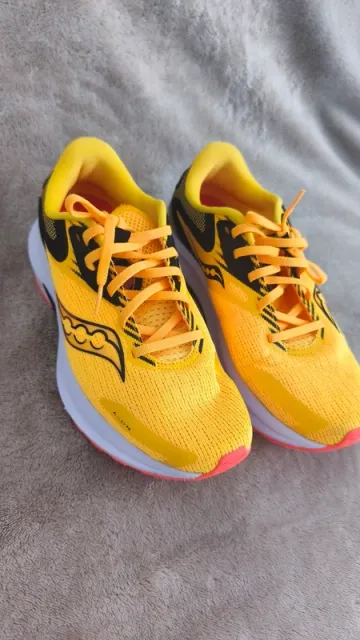 Used Saucony Axon bike — image 1 of 6