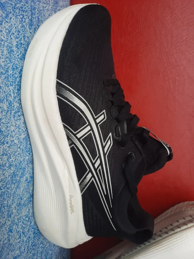 Used Asics Gel-Nimbus 27 bike — image 2 of 15