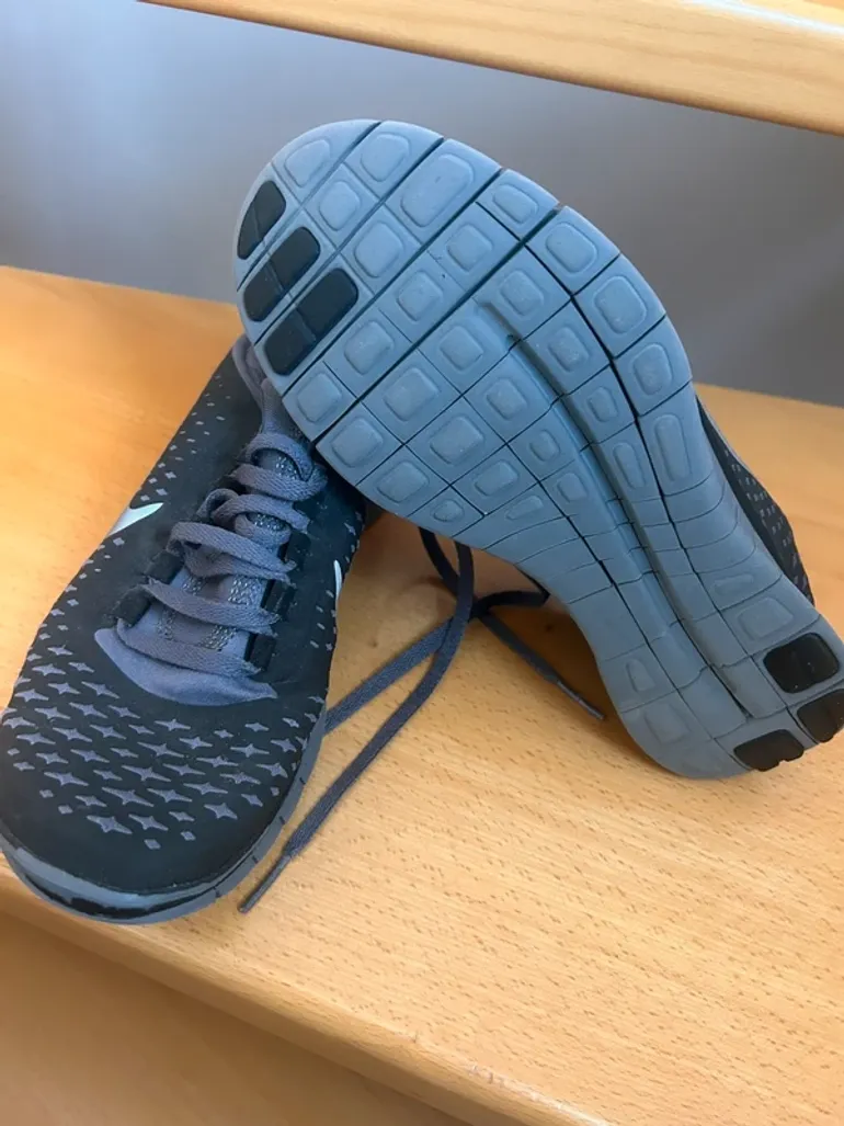 Used Nike Free 3.0 bike — image 2 of 2