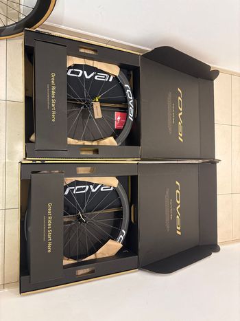 Used Roval Rapide CLX III 2026 bike — image 1 of 4