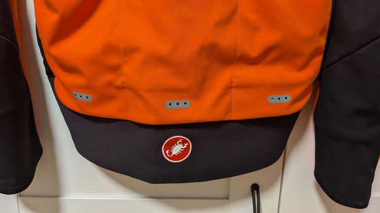 Gebrauchtes Castelli Alpha Ros 2 Jacket 2025 bike — Bild 7 von 8
