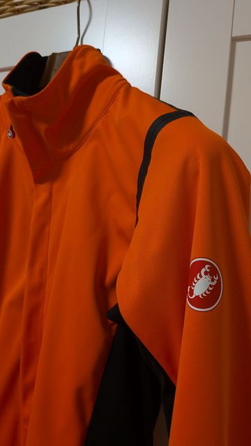 Gebrauchtes Castelli Alpha Ros 2 Jacket 2025 bike — Bild 3 von 8