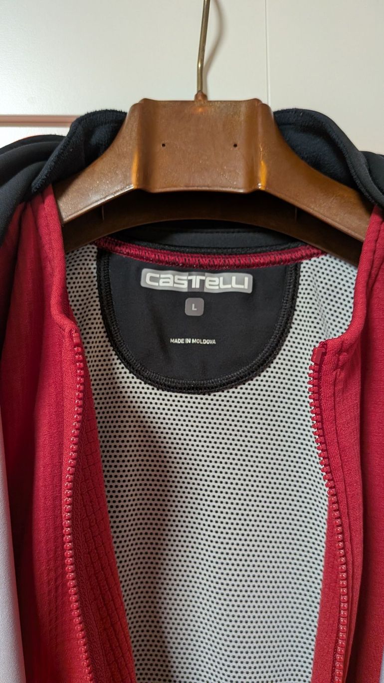 Gebrauchtes Castelli Alpha Ros 2 Jacket 2025 bike — Bild 5 von 8