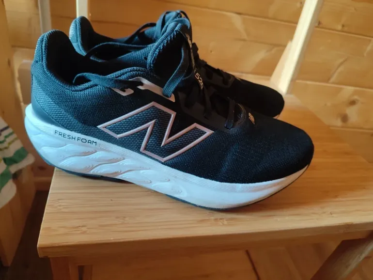 Used New Balance 520 Fresh Foam bike — image 2 of 3