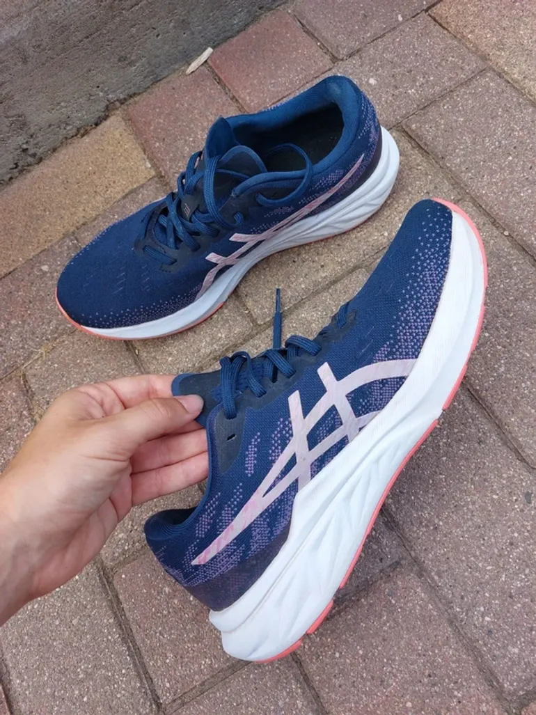 Używany Asics FF Blast bike — zdjęcie 3 z 7