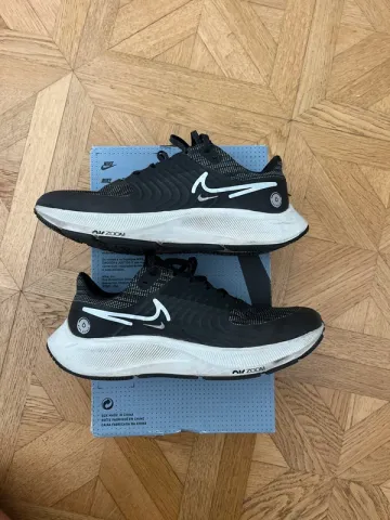 Nike Shoes bike d'occasion — image 1 sur 6