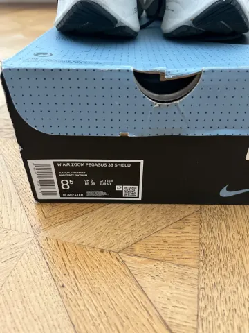 Nike Shoes bike d'occasion — image 4 sur 6