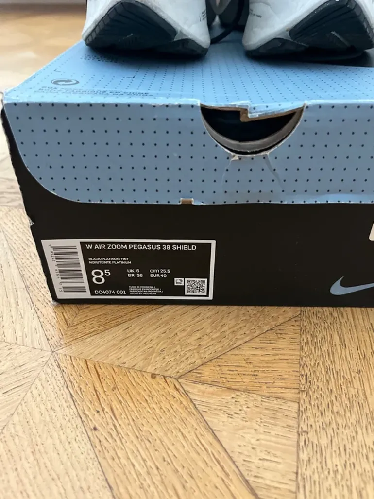 Nike Shoes bike d'occasion — image 4 sur 6