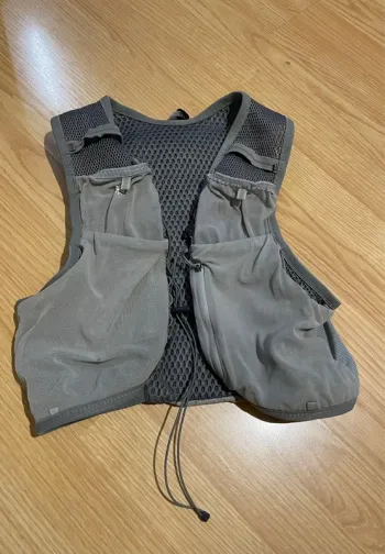 Käytetty Camelbak Salomon Hydration Vest bike — kuva 1 / 4