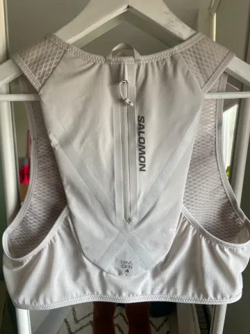 Used Salomon Running Vest L bike — image 6 of 9