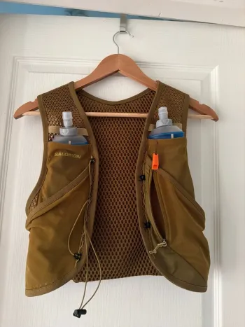 Used Salomon Hydration Vest bike — image 1 of 15