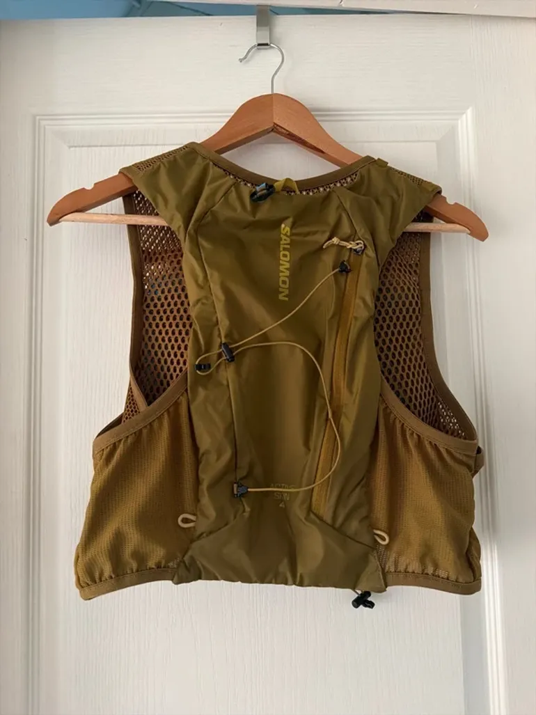 Used Salomon Hydration Vest bike — image 2 of 15