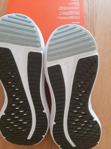 Używany Nike Running Shoes bike — zdjęcie 4 z 5