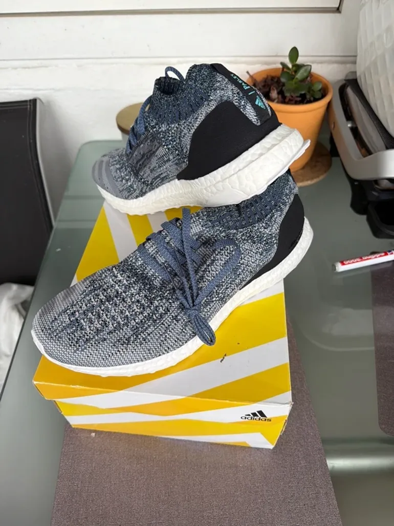 Käytetty Adidas UltraBoost Uncaged Parley bike — kuva 3 / 9