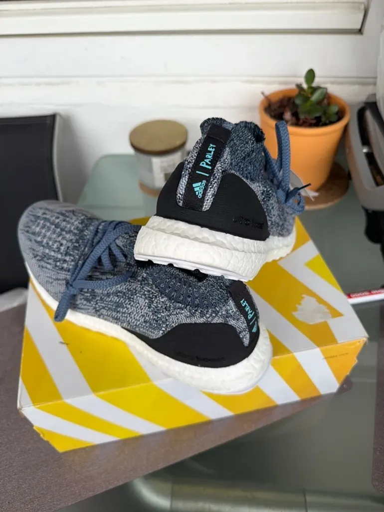 Käytetty Adidas UltraBoost Uncaged Parley bike — kuva 4 / 9