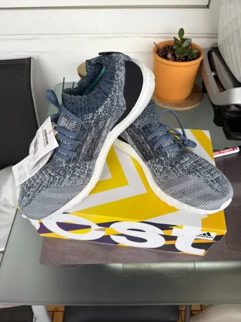 Käytetty Adidas UltraBoost Uncaged Parley bike — kuva 2 / 9
