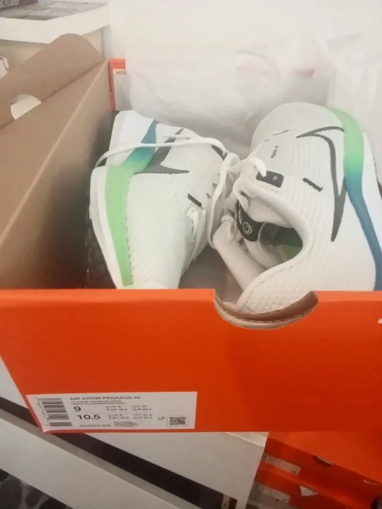 Used Nike Air Zoom Pegasus 40 bike — image 4 of 4