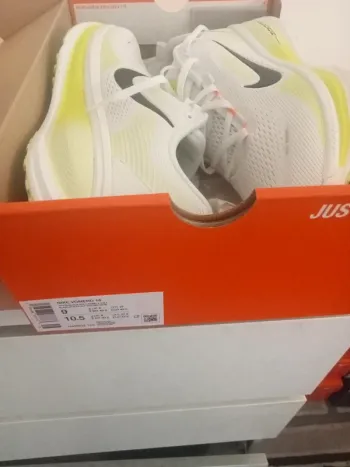 Tweedehands Nike Vomero 18 bike — afbeelding 4 van 4