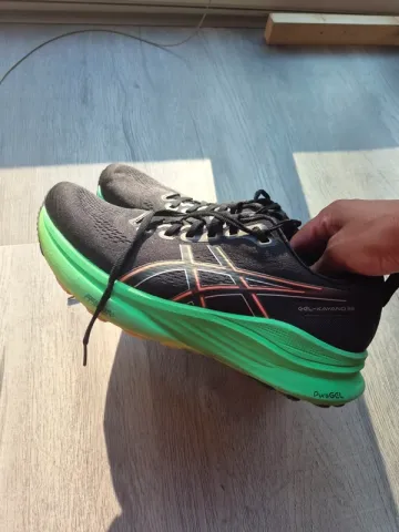 Used Asics Kayano 32 Running Shoes