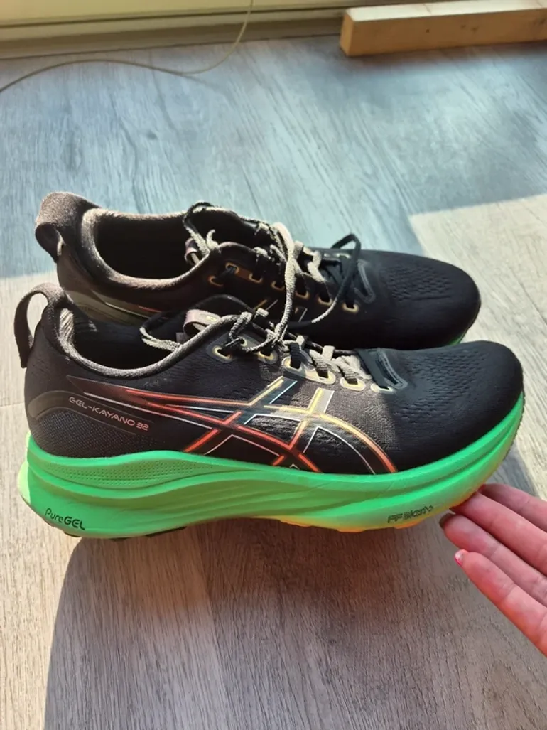 Used Asics Kayano 32 bike — image 3 of 5