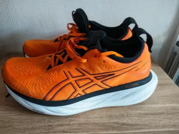 Hyper Nimbus 25 Running Shoes d'occasion