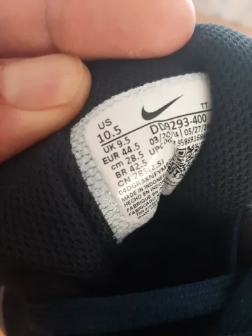 Used Nike Running Shoes bike — image 4 of 5